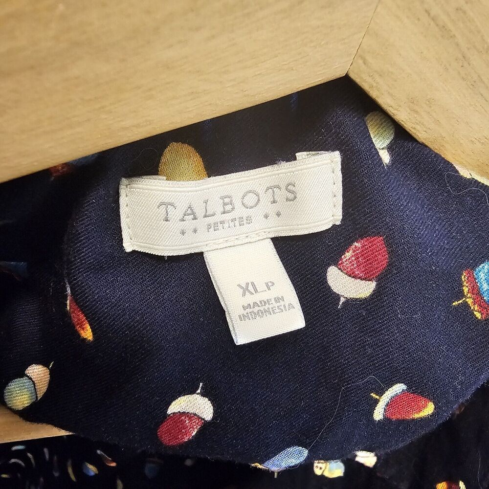 Talbots Petites Women's  Button Front Camp Shirt Navy With Colorful Acorns XLp - Picture 6 of 9